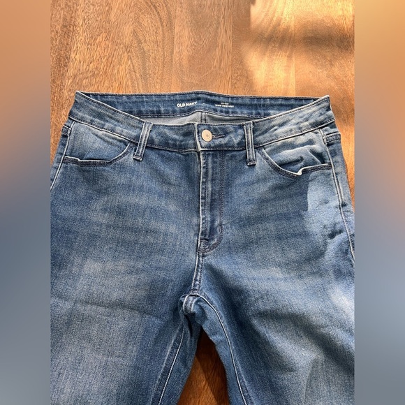 Old Navy Bootcut Wow Jeans size 8 Mid Rise - Picture 3 of 7